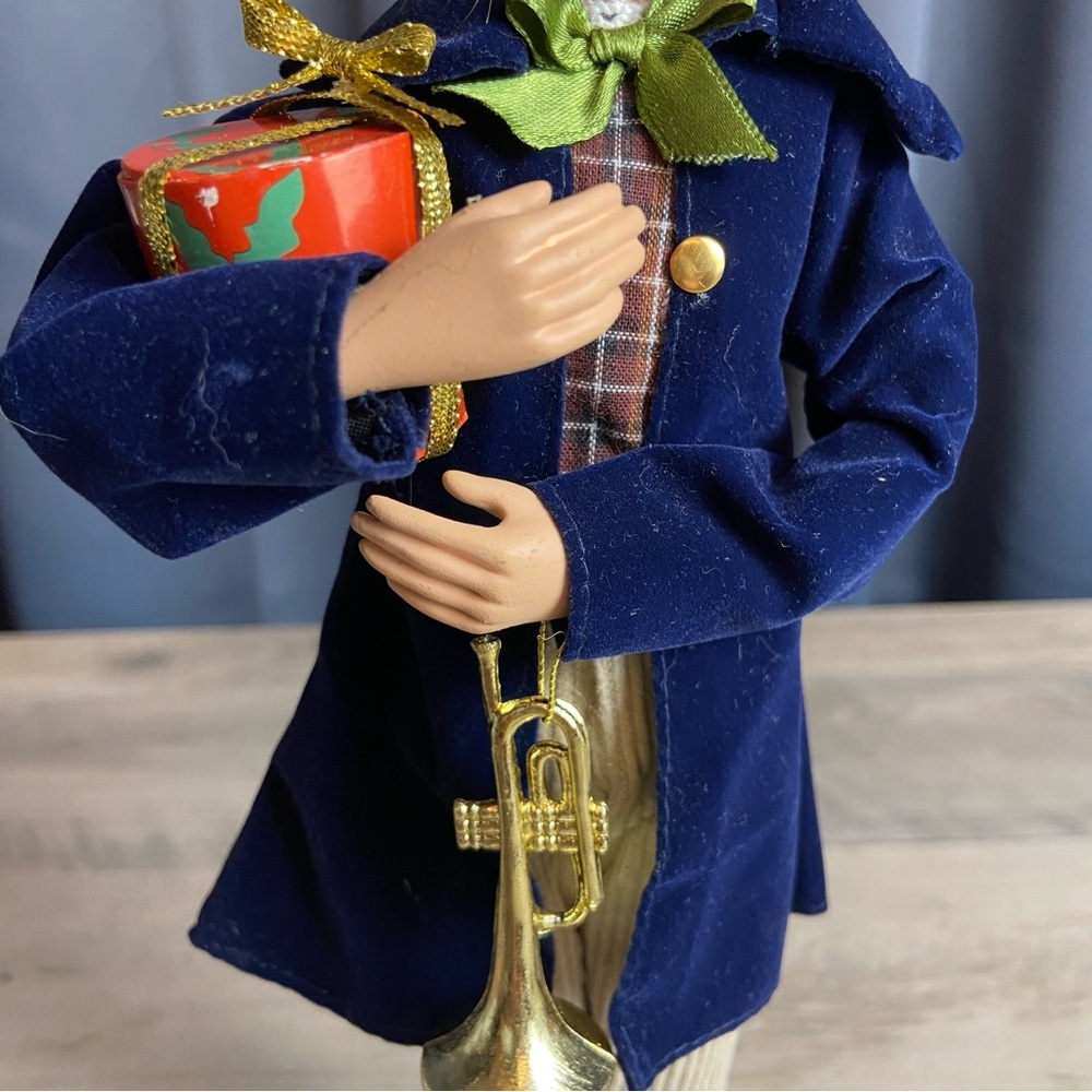 Boy Caroler Figurine with Trumpet and Gift, Blue Velvet Coat - Picture 3 of 12